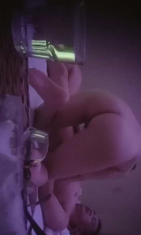 【水疗探花】C罩杯小姐姐，一对红樱桃欲遮还羞，一线天粉嫩骚鲍鱼，伴随着抽插不断呻吟娇喘