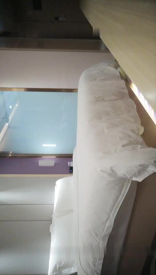 1213橫掃全國約炮高顏值御姐美女 激情口交啪啪十分誘人