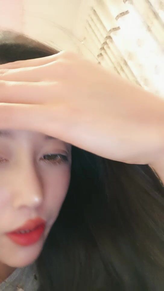 上海超頂一級模特兒-一庫一庫：啊啊~舔我、舔我~啊啊啊~我想要，快點呀，哇哇哇舒服了！