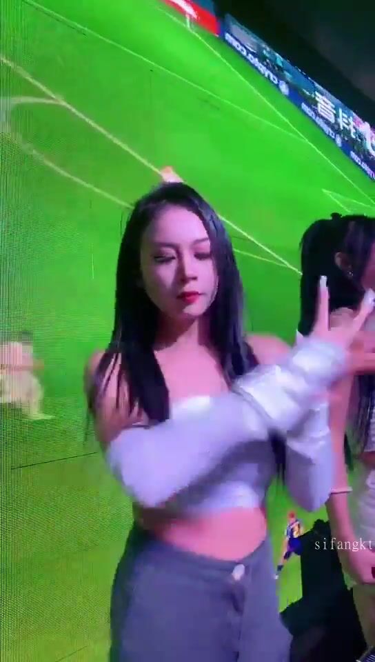 【極品稀缺大開眼界】各路夜店酒吧騷妹DJ+MC+氣氛組 夜場騷女實錄搖擺 近距離各種抖奶抖胸放騷 喊麥 第一彈 (1)